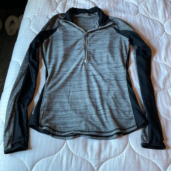 Black and gray 1/4” zip Athleta athletic pullover size SMALL - Picture 2 of 4